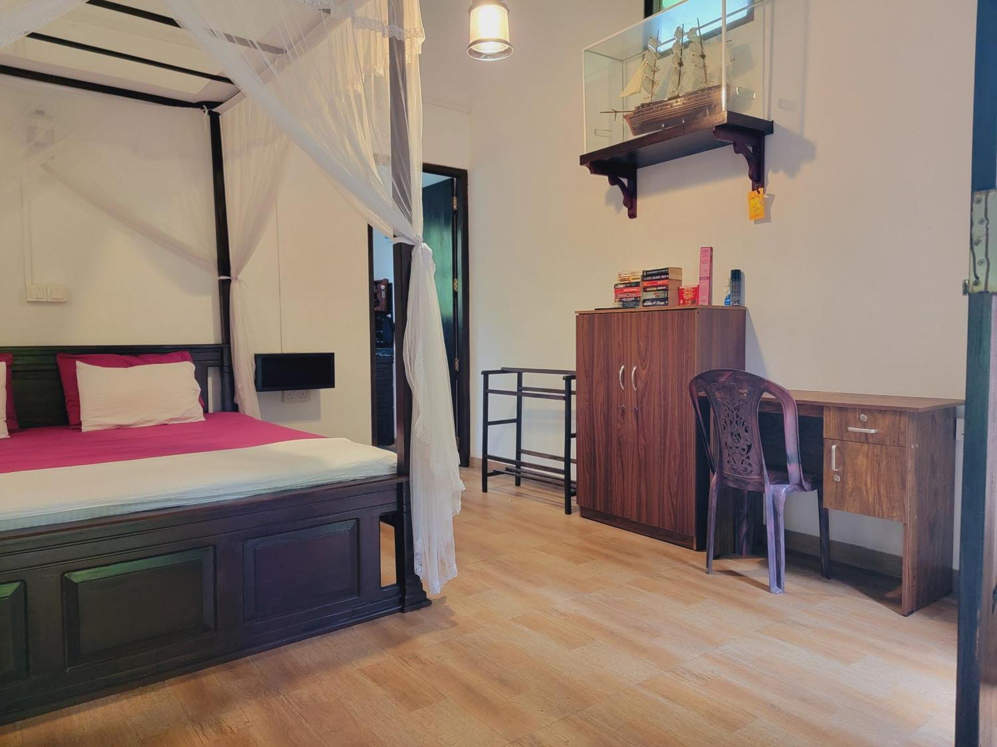 Groot Apartment Hikkaduwa
